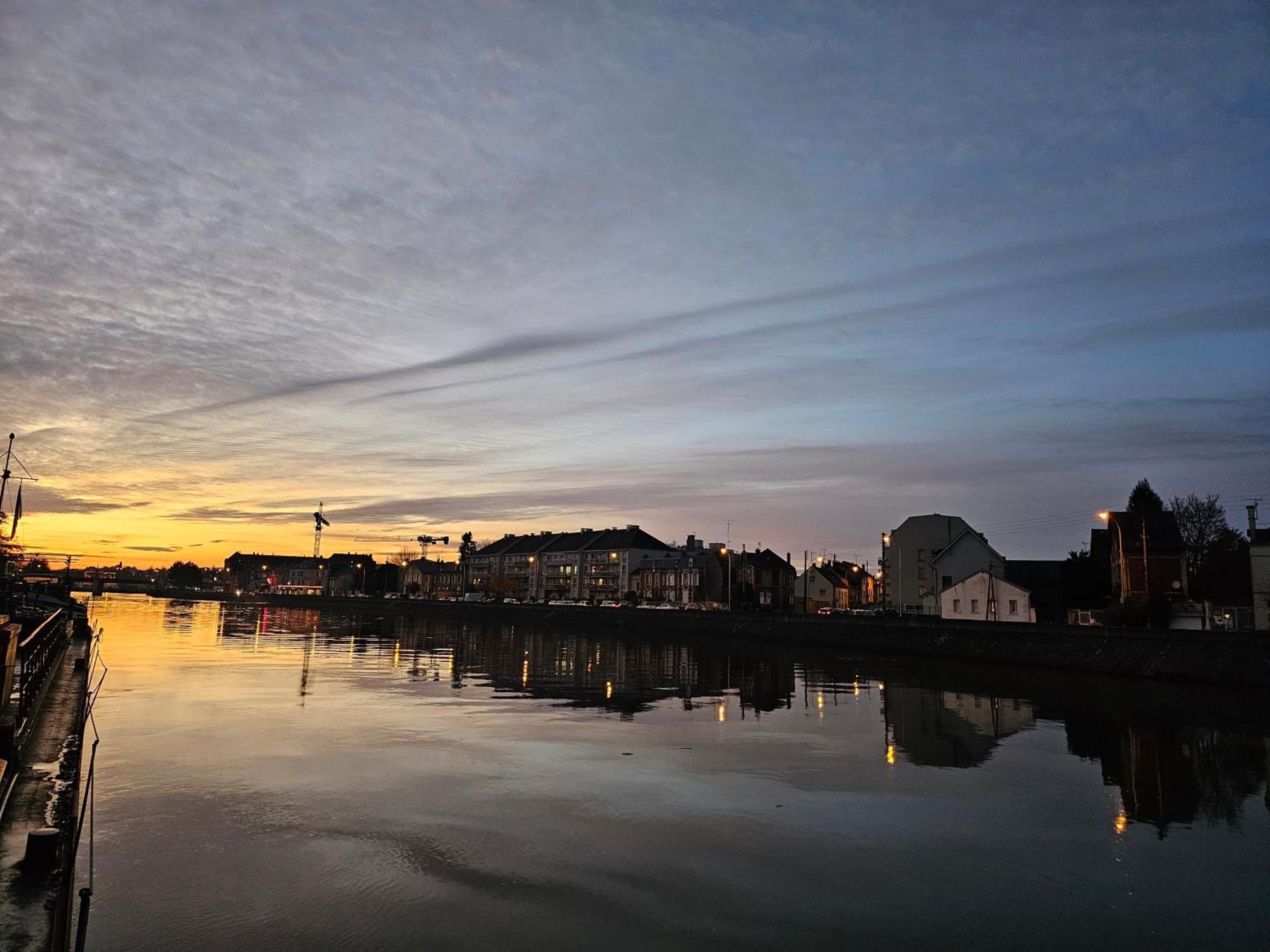 Peniche Logement Atipyque Creil Exteriér fotografie